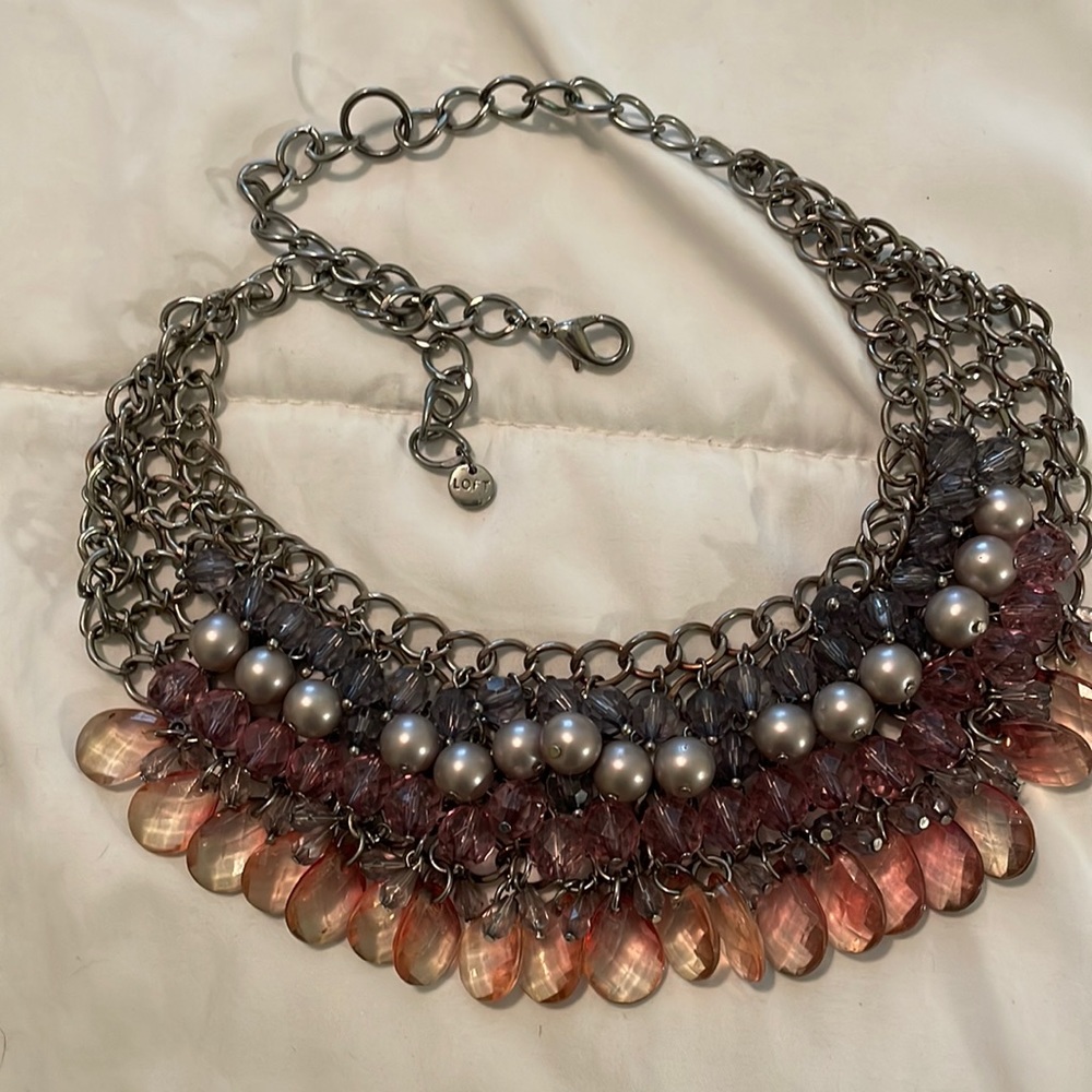 Ann Taylor Loft Silver chain link gray metal and pink crystal necklace